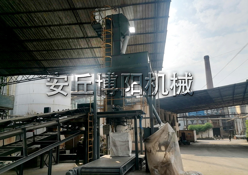 安丘AG8旗舰厅机械木质素粉吨包包装机包装流程是什么？